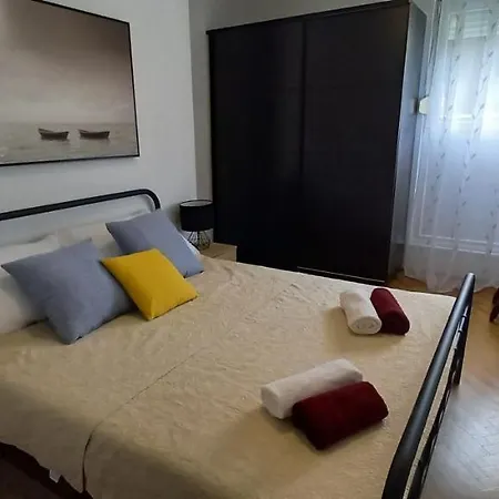 Frane Apartman *