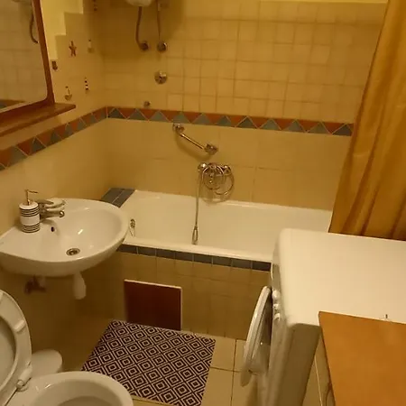 Frane Apartman *